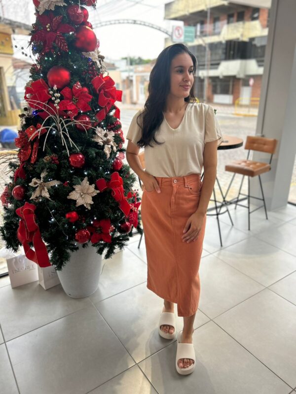 BLUSA BASIC AMORA CAFÉ NUDE